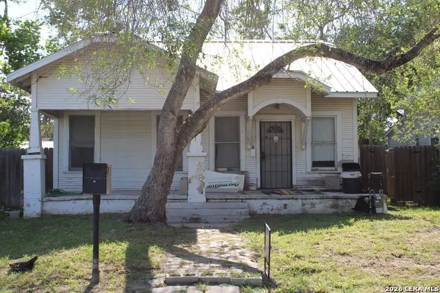 707 Ormand St, Pleasanton, TX 78064 - #1