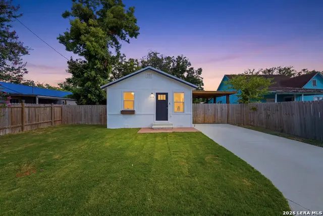 519 Collins Ave, Seguin, TX 78155 - #3
