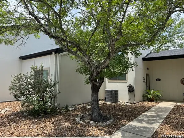 1101 Parkview Dr #B12, Canyon Lake, TX 78133