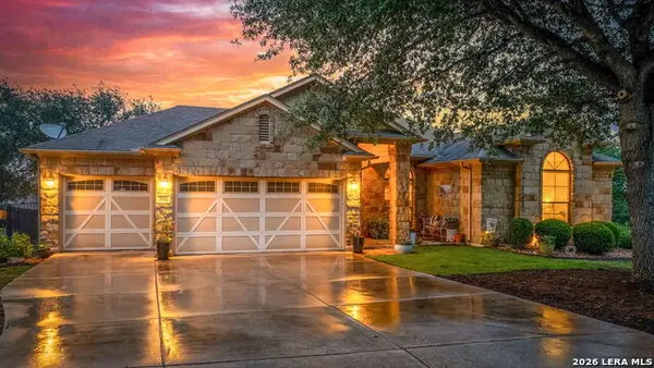 906 San Pedro, New Braunfels, TX 78132