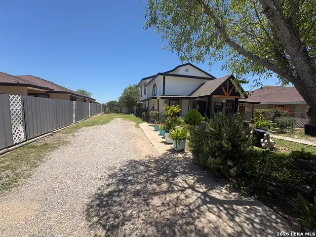 563 La Paloma Dr, Eagle Pass, TX 78852 - #2