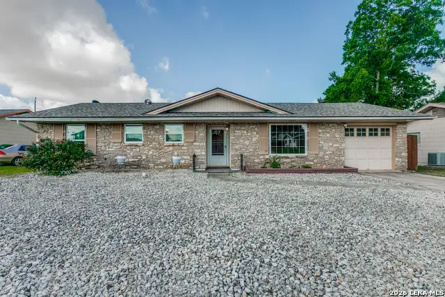 207 Balboa Dr, Universal City, TX 78148 - #3