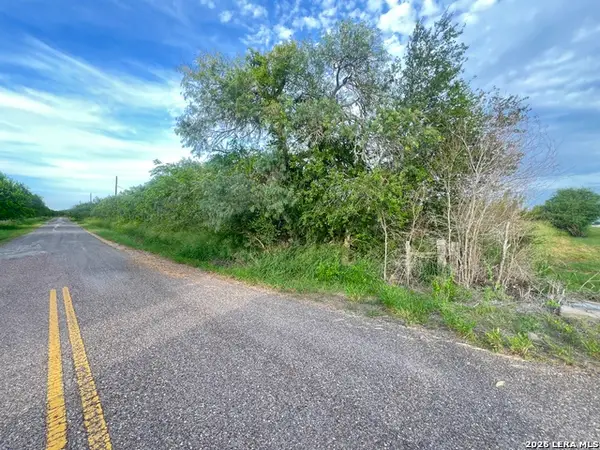 620 Cr, Skidmore, TX 78389