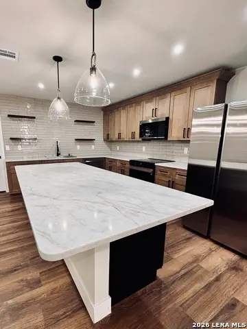 9635 Wicklow, San Antonio, TX 78250