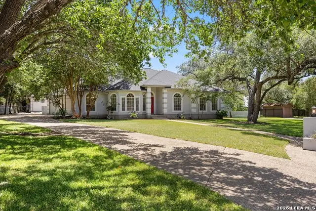29705 Saddleback Cir, Fair Oaks Ranch, TX 78015 - #1