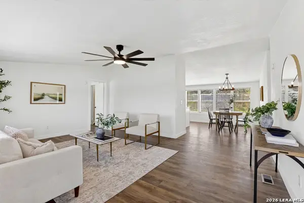 1302 Hickory Street, Jourdanton, TX 78026