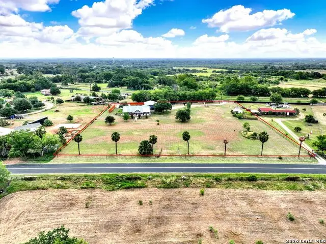 14805 Ladd Rd, Atascosa, TX 78002 - #1