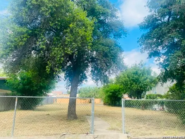 787 E Webster St., Eagle Pass, TX 78852