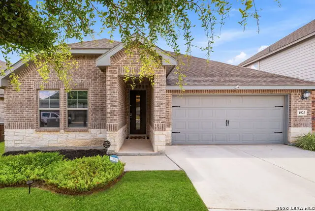 1923 Aleus Ln, San Antonio, TX 78245 - #2