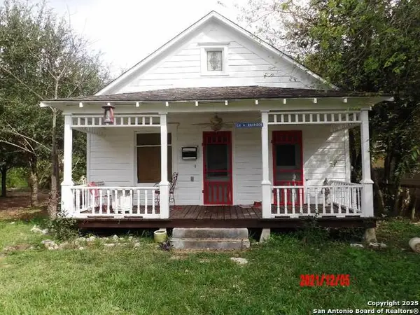104 - 106 N Harrison Street, Beeville, TX 78102