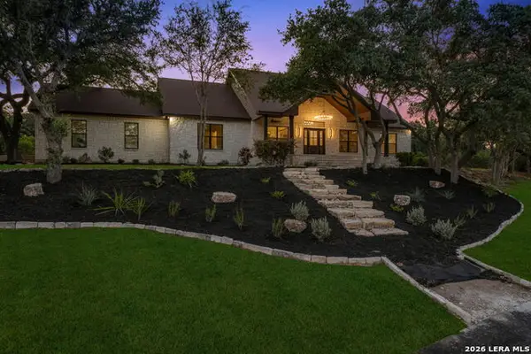 130 Spring Hill Dr, Boerne, TX 78006