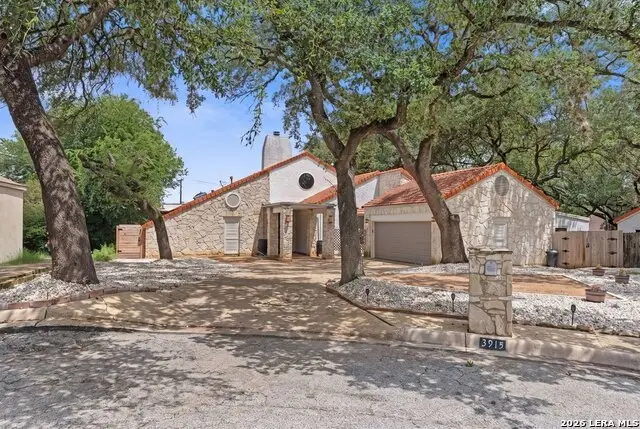 3915 Hunters Crest St, San Antonio, TX 78230 - #1