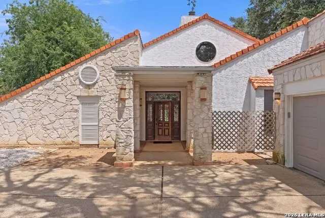 3915 Hunters Crest St, San Antonio, TX 78230 - #2