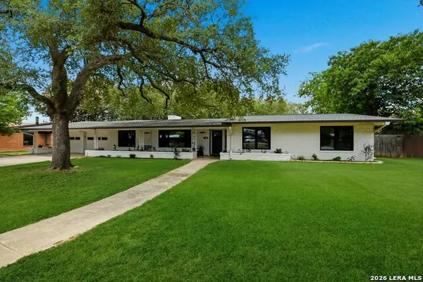 217 Gardenview, Castle Hills, TX 78213