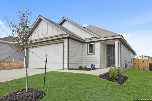 8547 Catnip Pass, Elmendorf, TX 78112