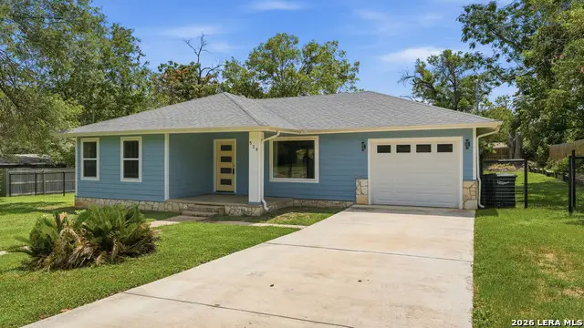 529 Laurel Ln, New Braunfels, TX 78130 - #2