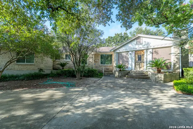112 Tuttle Rd, Terrell Hills, TX 78209 - #1