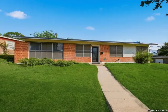 347 E Crestline Dr, San Antonio, TX 78201 - #2