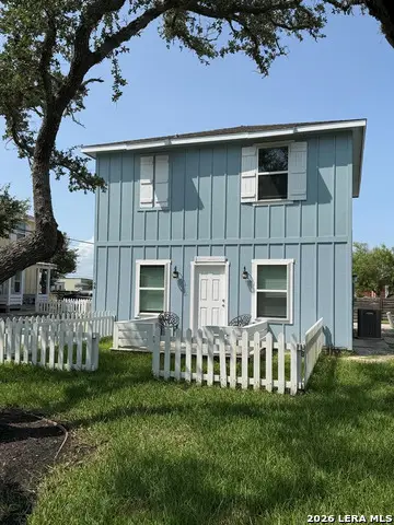 4212 Highway 35 S, Rockport, TX 78382
