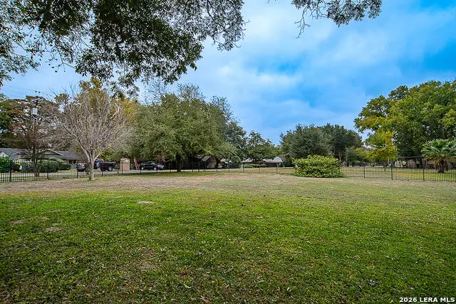 123 Royal George Cir, McQueeney, TX 78123 - #1