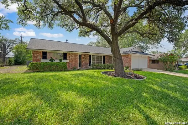 2925 Wacos Dr, San Antonio, TX 78238