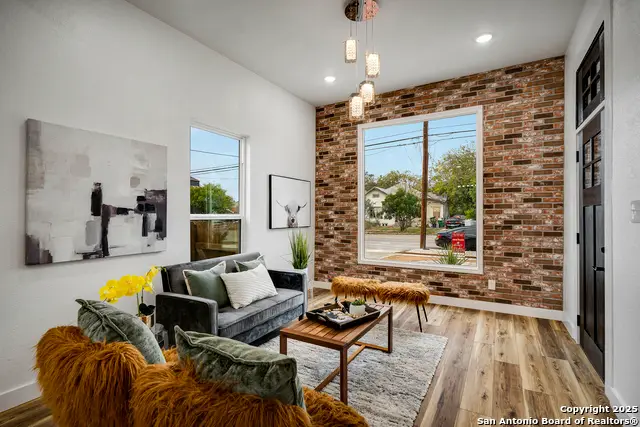520 W Mistletoe, San Antonio, TX 78212 - #2