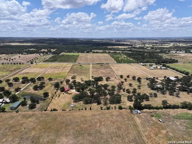 497 Luckenbach Rd, Fredericksburg, TX 78624 - #3