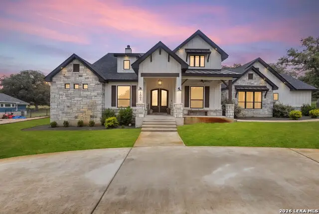 121 N Tranquility Dr, La Vernia, TX 78121 - #1