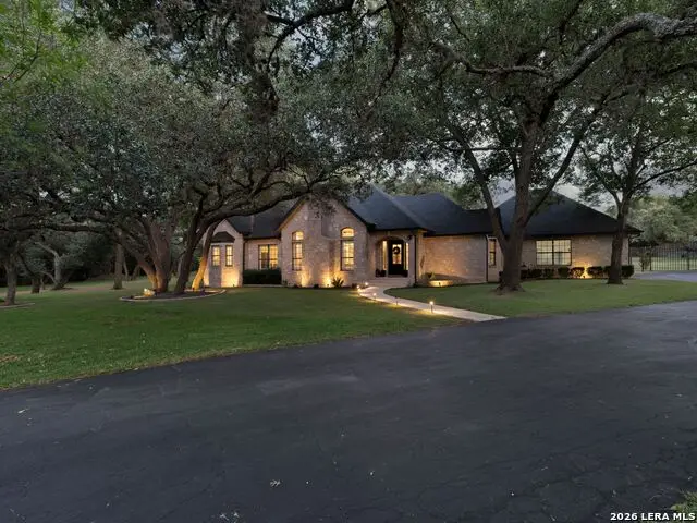 8638 Classic Oaks Ln, San Antonio, TX 78255 - #3