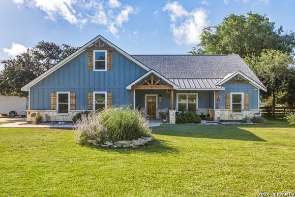 124 Creekwood, Bandera, TX 78003