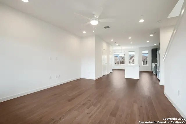 102 Tendick #UNIT 802, San Antonio, TX 78209 - #3