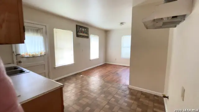 111 Ricardo, San Antonio, TX 78237 - #3