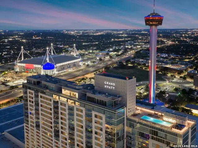 610 E Market #UNIT 3304, San Antonio, TX 78205 - #1
