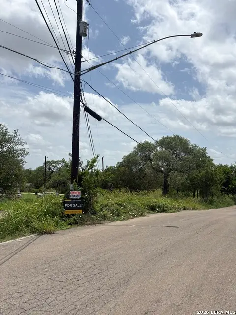 534 F St, San Antonio, TX 78220 - #1