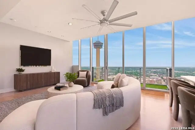 610 E Market St #3001, San Antonio, TX 78205 - #2