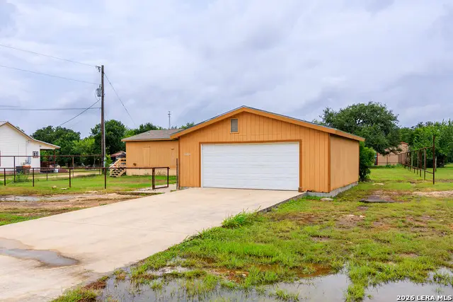 5004 Apache Moon, Spring Branch, TX 78070 - #2