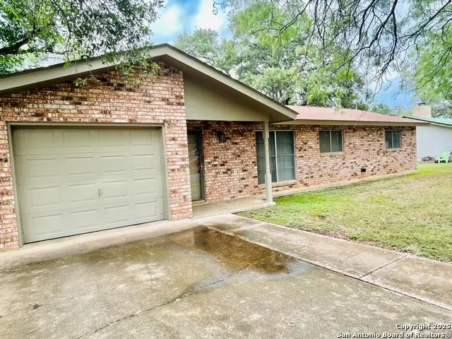 204 Skylark Dr, Fredericksburg, TX 78624 - #3