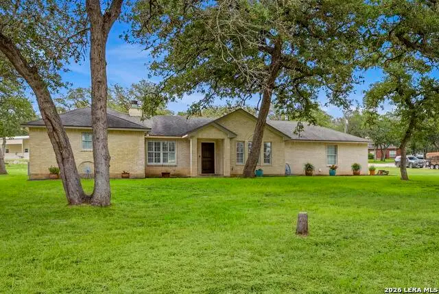 400 Quail Rdg, La Vernia, TX 78121 - #1