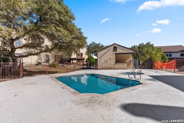 6100 Woodlake #312, San Antonio, TX 78244