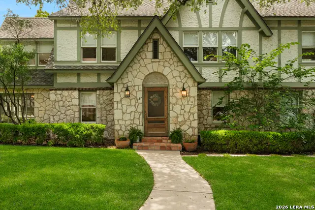 137 Park Dr, Olmos Park, TX 78212 - #3