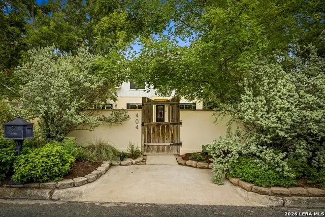 404 Ogrady St, Boerne, TX 78006 - #1