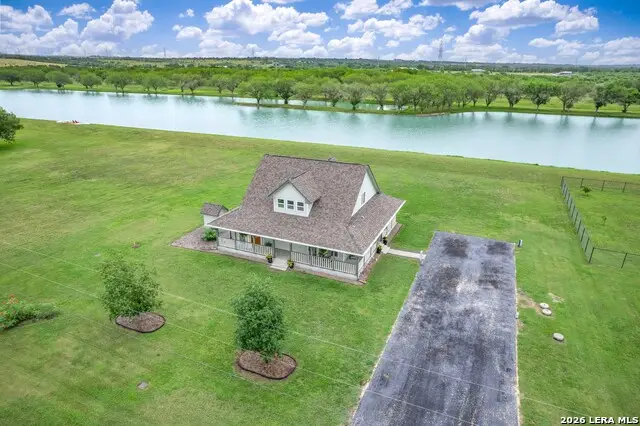 227 Ski Plex Dr, Seguin, TX 78155 - #2