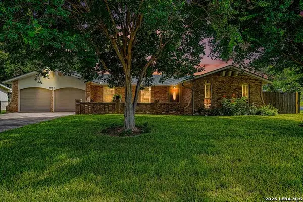 4355 Treehouse Dr, San Antonio, TX 78222