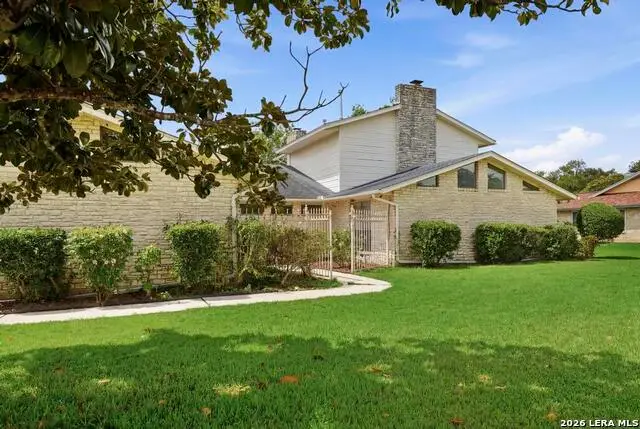 1633 Willow Creek Rd, Seguin, TX 78155 - #2