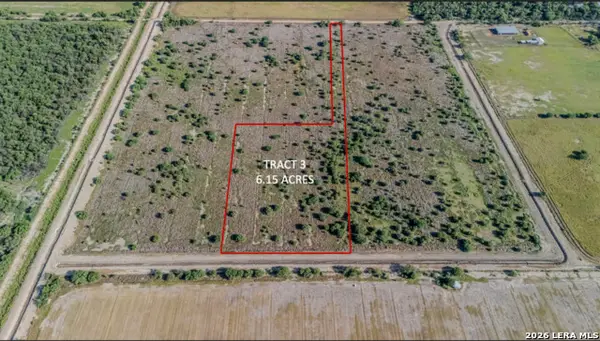 000-3 Lowe Rd., Quemado, TX 78877