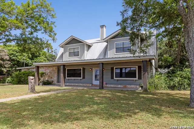 1535 W Houston St, Beeville, TX 78102 - #1