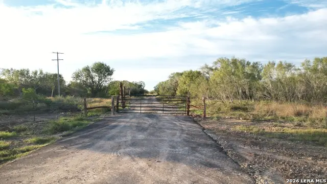 12 Fm 1581, Pearsall, TX 78061 - #2