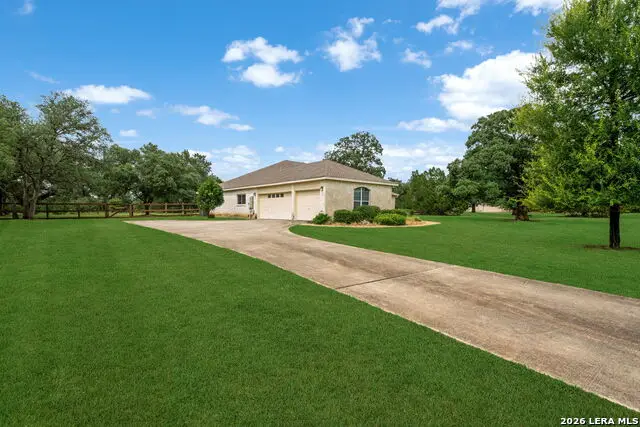 7261 Keeneland Dr, Boerne, TX 78015 - #3