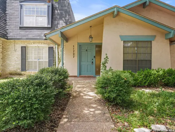 11727 Whisper Dew St, San Antonio, TX 78230