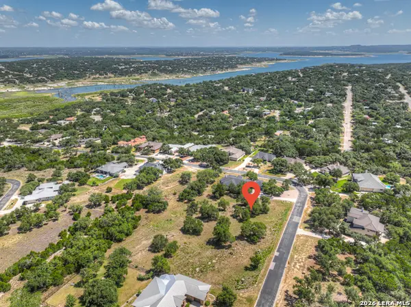 1633 Bella Vis, Canyon Lake, TX 78133